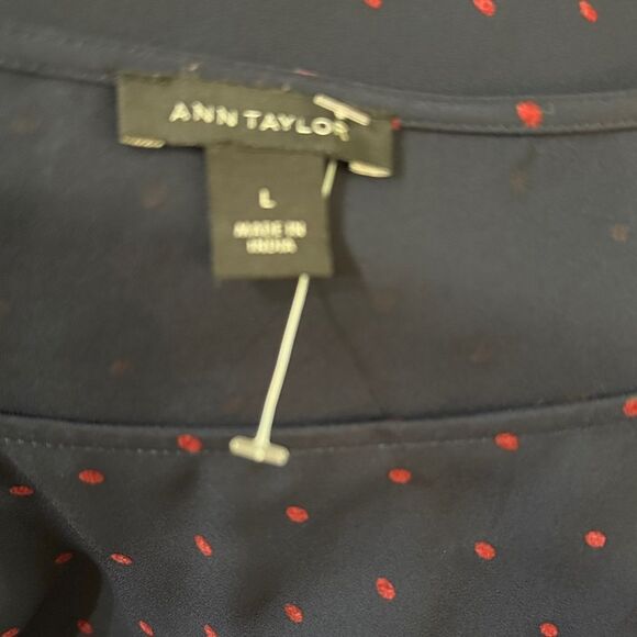 Ann Taylor Navy Blue Polka Dot Pattern Top Size Large - Picture 11 of 11